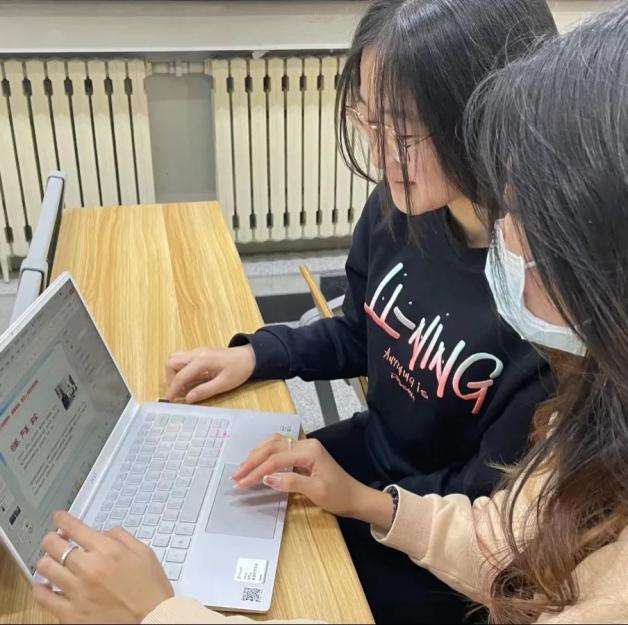 c4c99d89775ee8436eebf5c3e0ea8af1